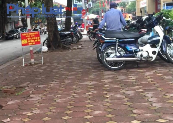 Bộ mặt thủ đô nhếch nhác từ những điểm như thế này.