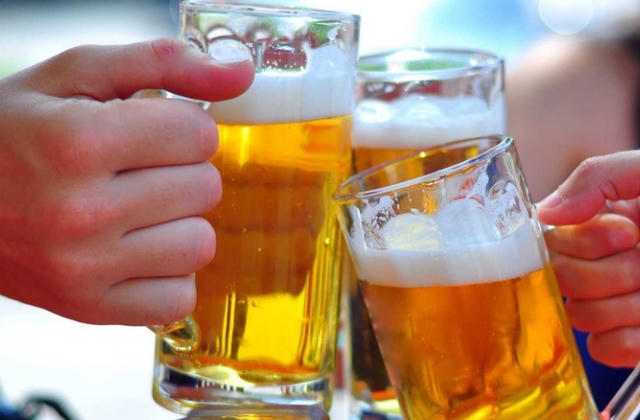 Cán bộ, công chức không uống rượu bia trong giờ nghỉ trưa các ngày làm việc