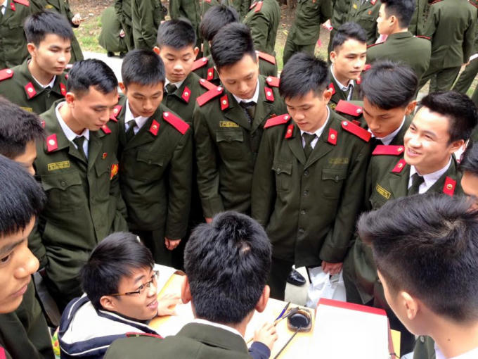 Chương trình hiến máu tình nguyện phục vụ cấp cứu và điều trị cho cán bộ, chiến sỹ công an đang điều trị tại bệnh viện 19/8
