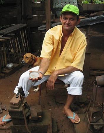“Lính đánh thuê” A. Ruiz ngao ngán với số chiến lợi phẩm ít ỏi.