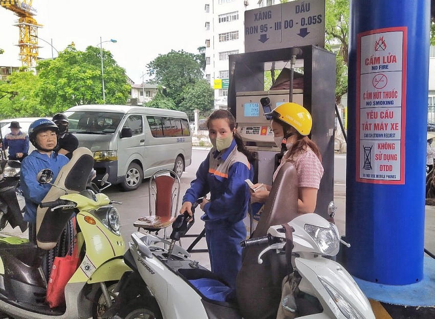 Hôm nay, giá xăng, dầu tăng trở lại