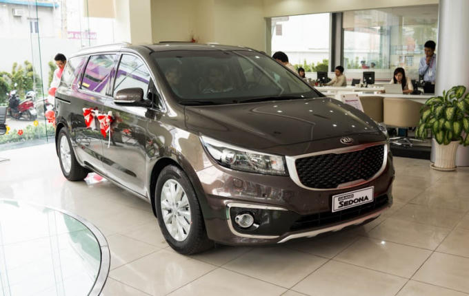 KIA Việt Nam đ&atilde; tung ra một phi&ecirc;n bản cao cấp Sedona GATH&nbsp;với gi&aacute; b&aacute;n c&ocirc;ng bố l&agrave; 1,409 tỷ đồng.