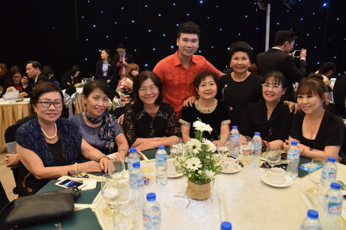 Nhiều khách hàng ở lứa tuổi trung niên rất yêu thích dự án này.