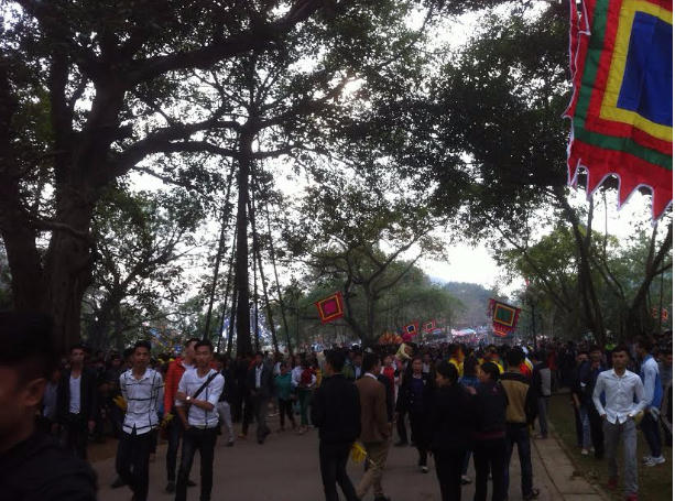 Và cuối cùng là rước lễ Cầu Húc của thôn Xuân Dục tượng trưng cho mặt trời.