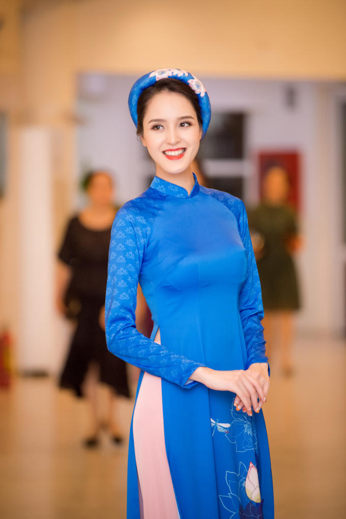 Á hậu Hoàng Anh.