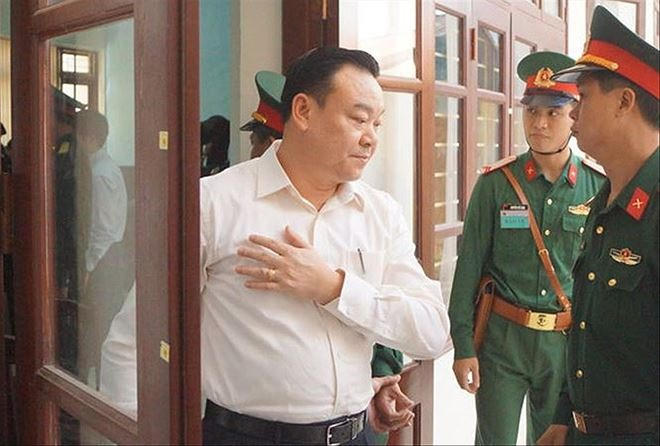 Ông Phùng Danh Thắm.