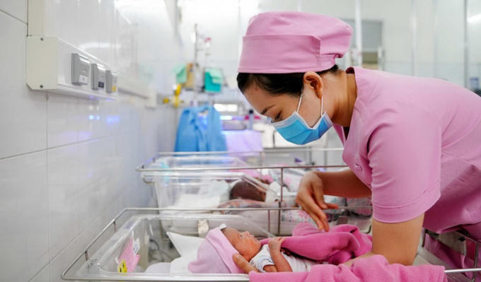 tre-so-sinh-tai-benh-vien-tu-du-anh-doc-lap-9_favx