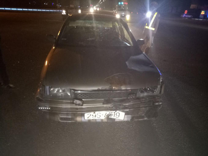 Chiếc xe ô tô gây tai nạn rồi bỏ trốn đã bị PV Bùi Tiến cùng cơ quan chức năng truy bắt.
