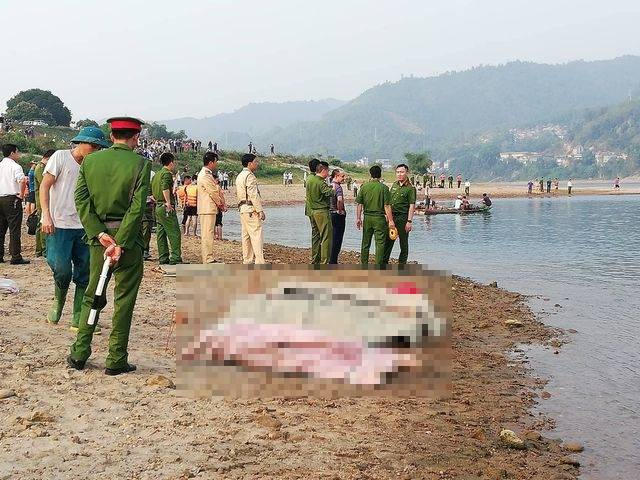 8 học sinh ở TP Hoà Bình tử vong khi đi tắm sông.