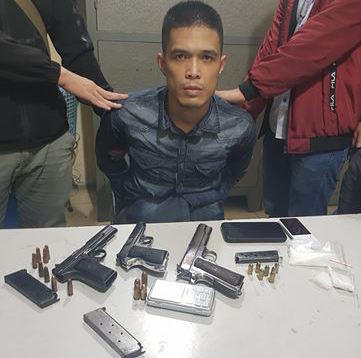 Đối tượng Phạm Viết Tùng (SN 1985), trú tại phường Bách Khoa, quận Hai Bà Trưng, Hà Nội cùng tang vật tại cơ quan công an.