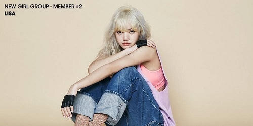 Lisa Manoban, SN 27/3/1997, Quốc tịch: Thái Lan, từng đoạt giải nhất trong cuộc thi YG Audition tại Thái Lan năm 2010 và cũng là người duy nhất vượt qua vòng thi tuyển.