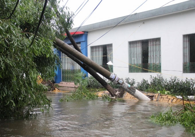 Th&aacute;i B&igrave;nh ảnh hưởng nặng nề sau cơn b&atilde;o số 1: &Iacute;t nhất 2 người bị thương nặng