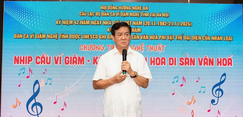 Ông Hoàng Xuân Lương, nguyên Thứ trưởng, Phó chủ nhiệm UB Dân tộc, Hiện là Chủ tịch Uỷ ban Olympic Việt Nam, Phó CT Hội Đồng hương Nghệ An tại Hà nội phát biểu tại buổi lễ.