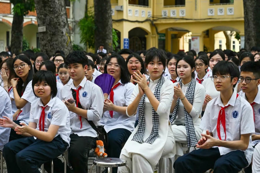 Mỗi HS cần sự đồng hành của cha mẹ, để trưởng thành. (Ảnh minh họa: PV)