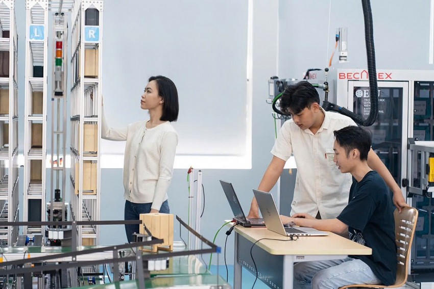 tỉnh Bình Dương đưa ra 3 nhóm giải pháp nguồn nhân lực