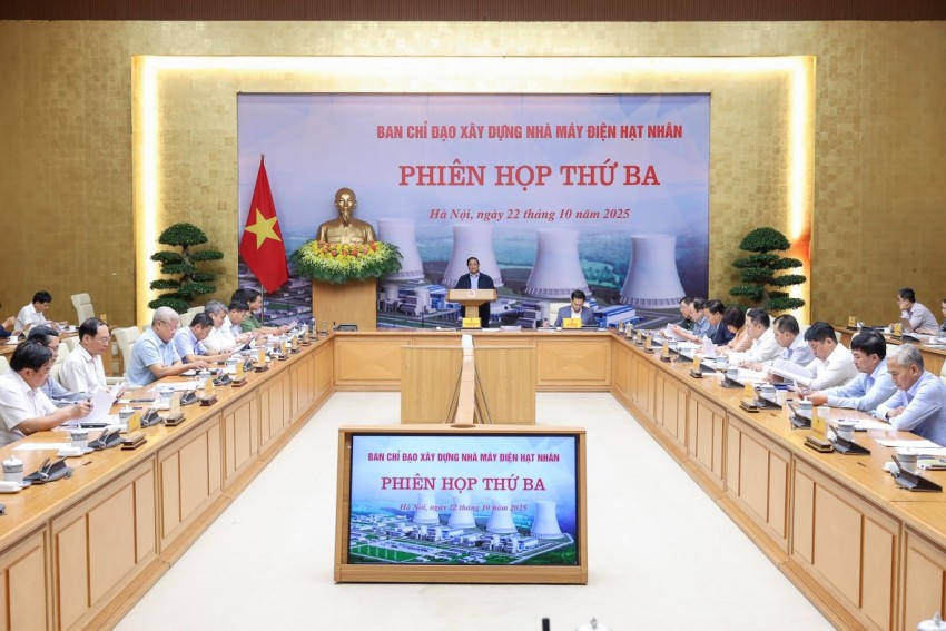 Toàn cảnh phiên họp. Ảnh: VGP