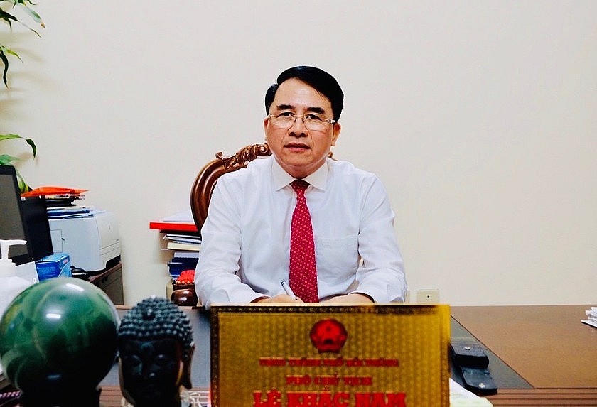 Phó Chủ tịch UBND TP Hải Phòng Lê Khắc Nam ghi nhận và đánh giá cao những đóng góp của Báo PLVN trên “mặt trận” tuyên truyền cho TP Cảng.
Phó Chủ tịch UBND TP Hải Phòng Lê Khắc Nam ghi nhận và đánh giá cao những đóng góp của Báo PLVN trên “mặt trận” tuyên truyền cho TP Cảng.