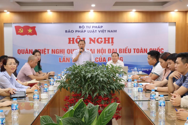 Đồng chí Đào Văn Hội khai mạc Hội nghị.