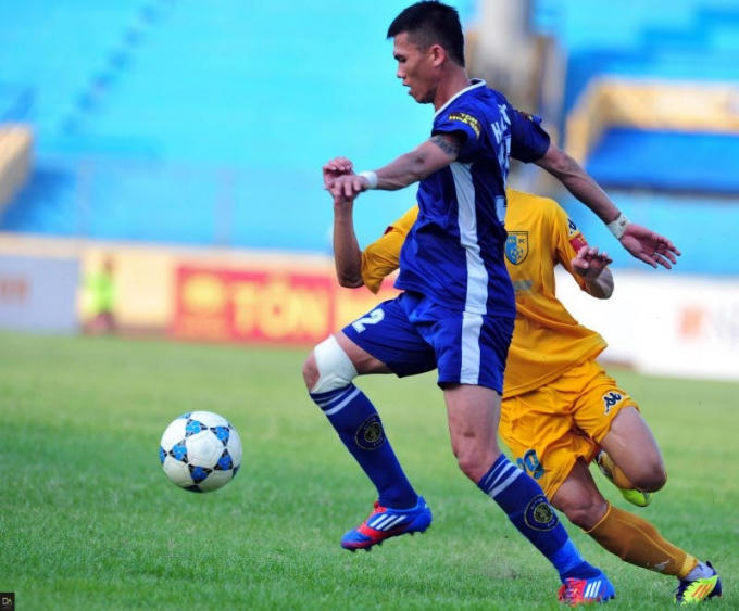 Từ Hữu Phước khi còn chơi tại V.League.