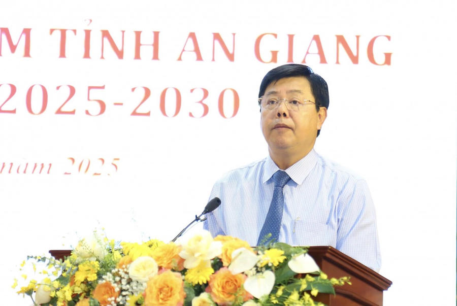 Ủy viên Ban Chấp hành Trung ương Đảng, Bí thư Tỉnh ủy An Giang Nguyễn Tiến Hải phát biểu chỉ đạo đại hội.