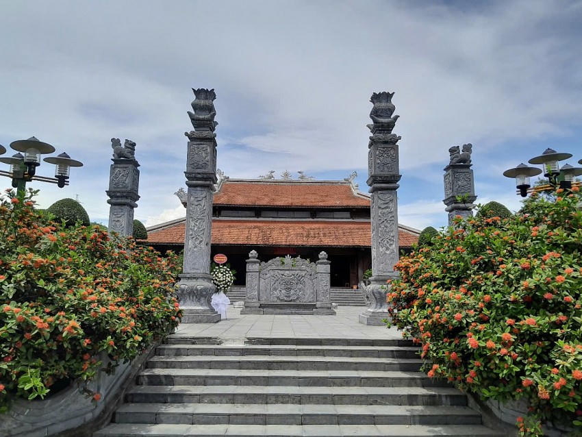 Đúng 6h00 sáng 1/7/2025, các chùa, cơ sở tự viện cả nước sẽ đồng loạt cử hành 3 hồi chuông, trống Bát Nhã cầu Quốc thái dân an.