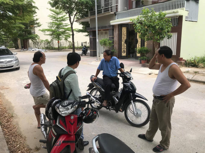 Nhiều người dân bức xúc phản ánh vì điện mất suốt 1 tuần liền khiến cuộc sống của họ bị đảo lộn.