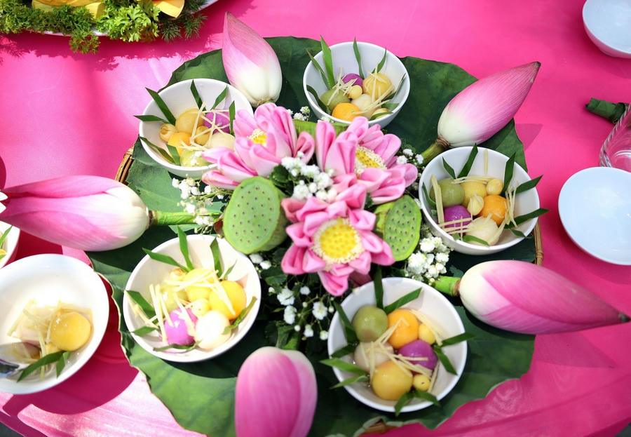 Chè trôi nước hạt sen