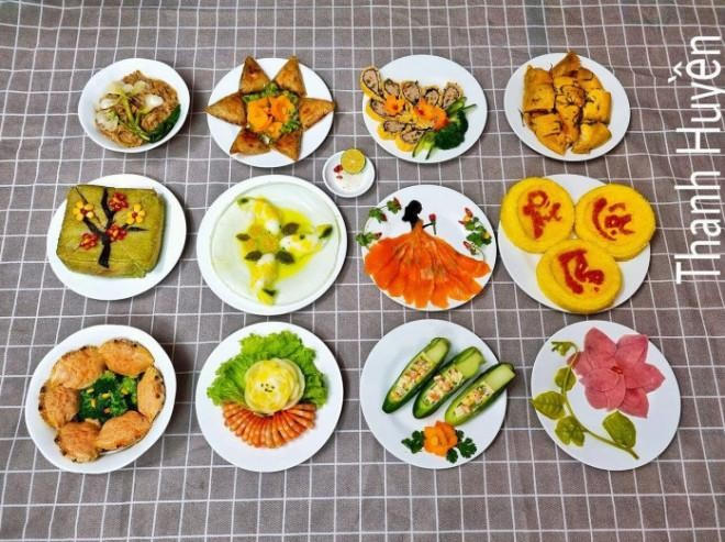 FB Thanh Huyền khoe mâm cơm cúng ông Công ông Táo sớm với những món ăn tuy đơn giản, không cần chế biến nhiều, nhưng nhấn nhá trang trí thêm một chút để trông đẹp mắt hơn.