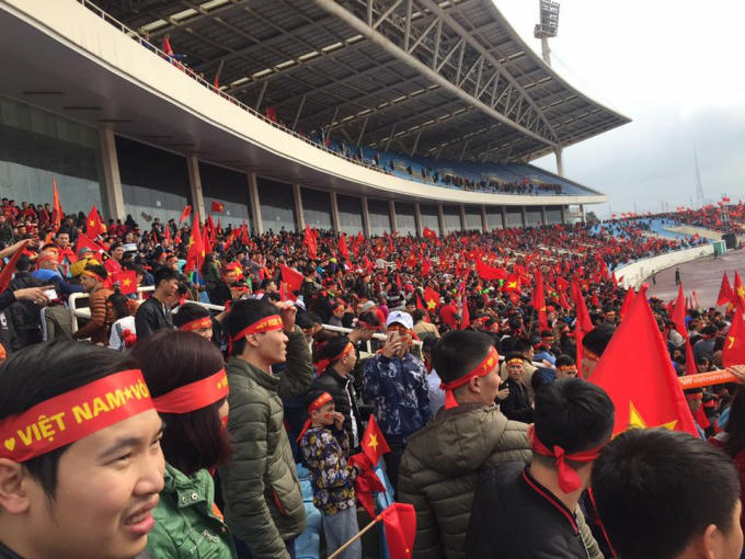 ...tấ cả hướng về các tuyển thủ Olympic của chúng ta. (Ảnh: Phú Đô)
