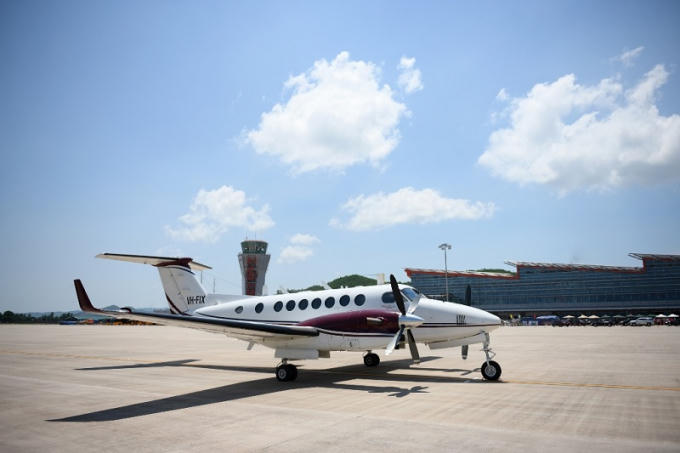 Chuyến bay đầu tiên hạ cánh xuống sân bay Vân Đồn.