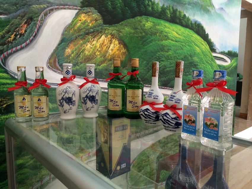 Công ty Cổ phần Du Lịch và Xuất nhập khẩu Lạng Sơn bị truy thu và xử phạt gần 31 triệu đồng.