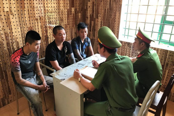 Nhóm đối tượng bị bắt giữ.