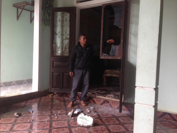 Nh&agrave; &ocirc;ng Chương bị nh&oacute;m c&ocirc;n đồ ph&aacute; tan hoang.