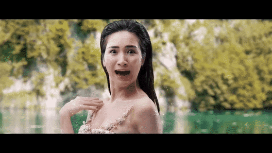 2018 là một năm khởi sắc nhưng cũng đầy tai tiếng của Hòa Minzy.