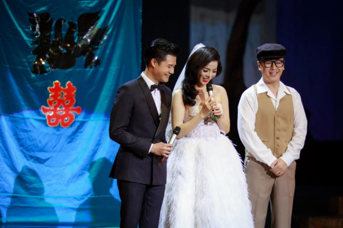 Lệ Quyên và Quang Dũng tổ chức đám cưới trên sân khấu Mùa thu vàng.