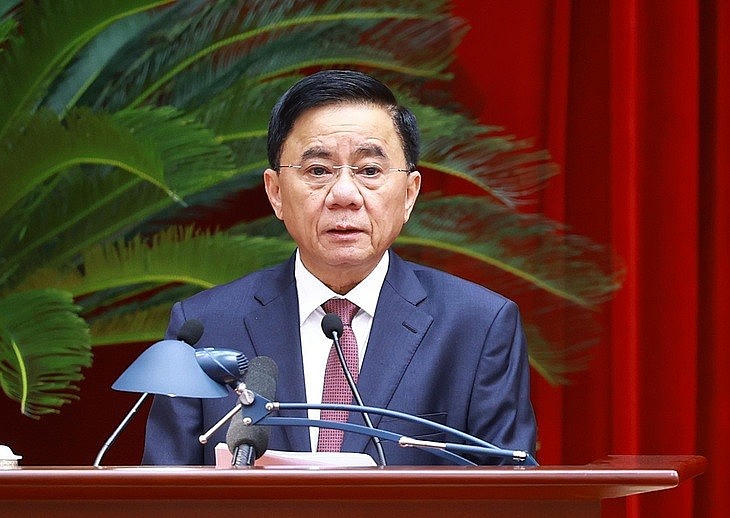 Thường trực Ban Bí thư Trần Cẩm Tú.