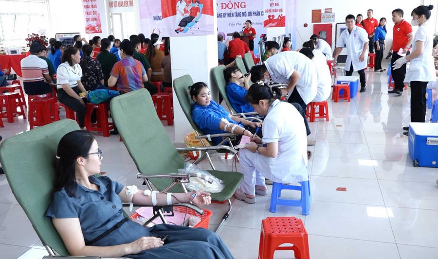 Sau lễ phát động Ban tổ chức đã tiếp nhận được 430 đơn vị máu và cùng với đó đã có 30 người đăng ký hiến tặng mô.