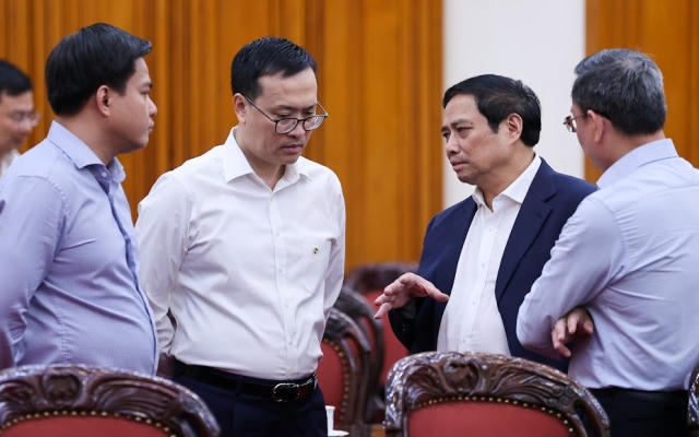 Thường trực Chính phủ làm việc về lãi suất cho vay, trái phiếu và thị trường bất động sản