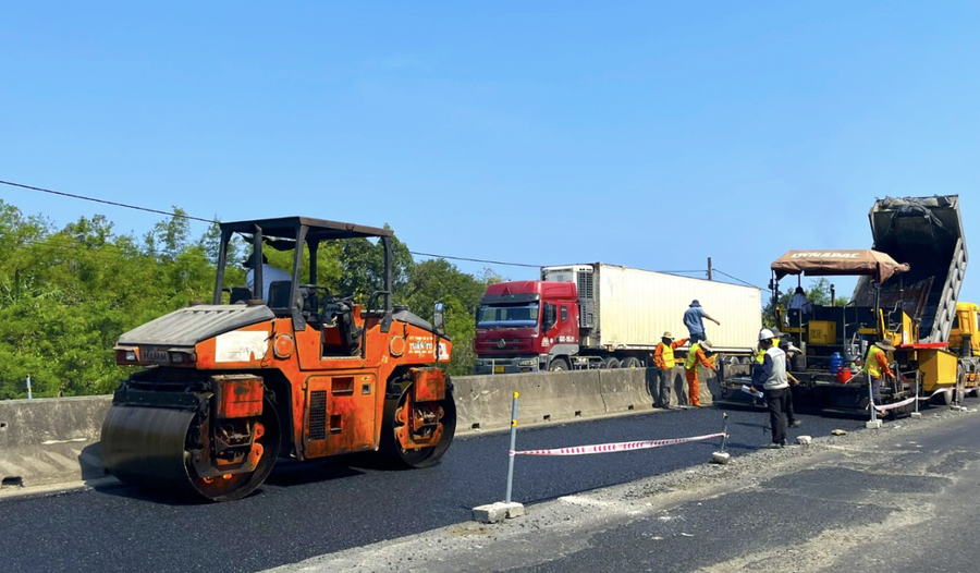 Công ty TNHH Xây dựng Việt Tiến đã có hành vi gian lận, làm giả hồ sơ, tài liệu trong đấu thầu - Ảnh minh họa.