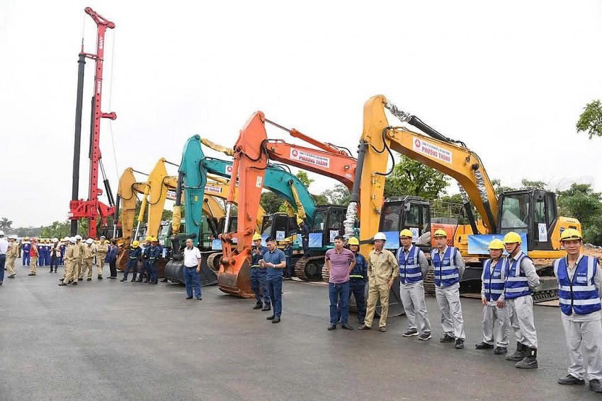 Sáng ngày 19/5 UBND TP Hà Nội đã chính thức khởi công dự án cầu Tứ Liên.