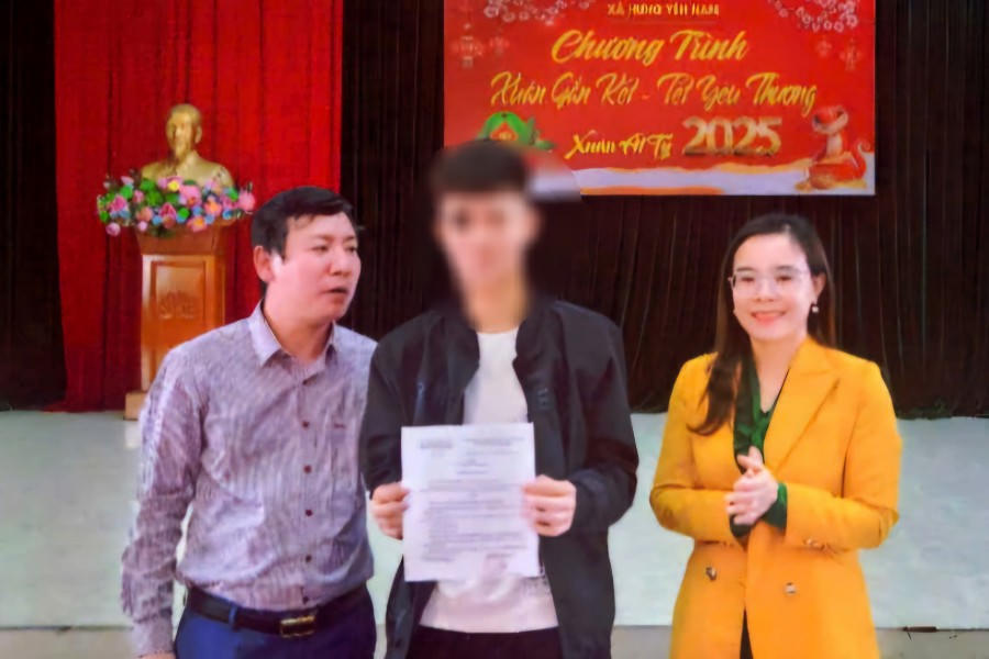 Nam thanh niên nhận lệnh nhập ngũ rồi bỏ đi du học - Ảnh PL.