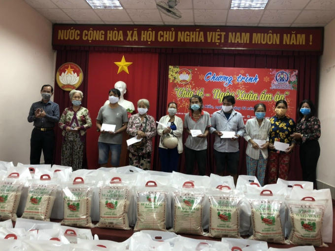 36730816ae6964fbce249341aba2ffd4