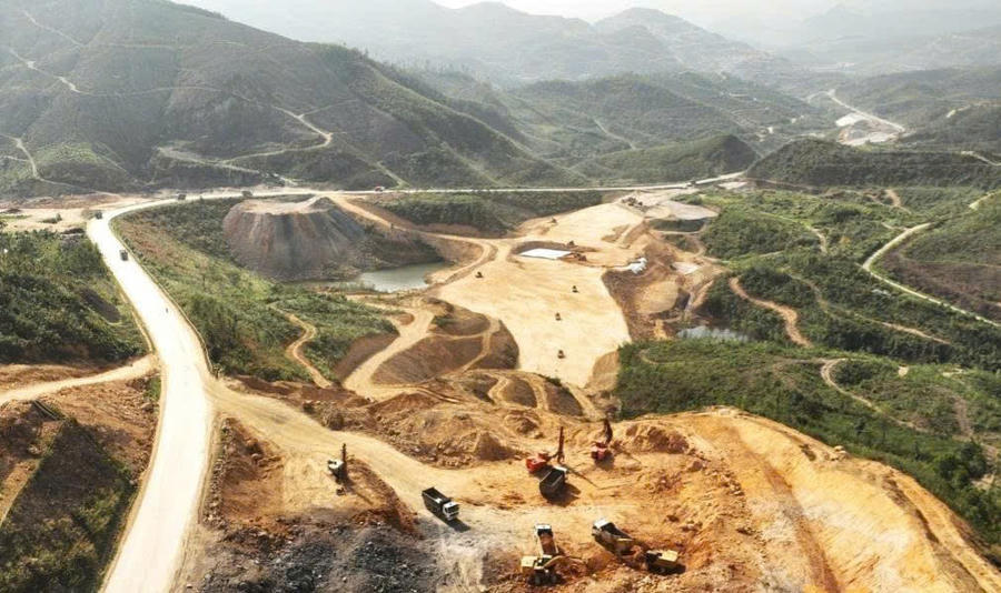 Dự án cải tạo, nâng cấp QL279 đoạn phường Quang Hanh, tỉnh Quảng Ninh. Ảnh : Đỗ Phương