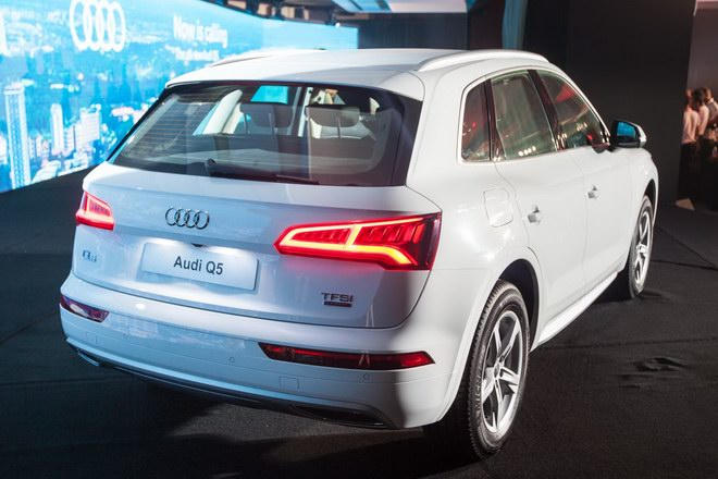 Audi Q5 2017 đến Việt Nam với gi&aacute; từ 2 tỷ đồng
