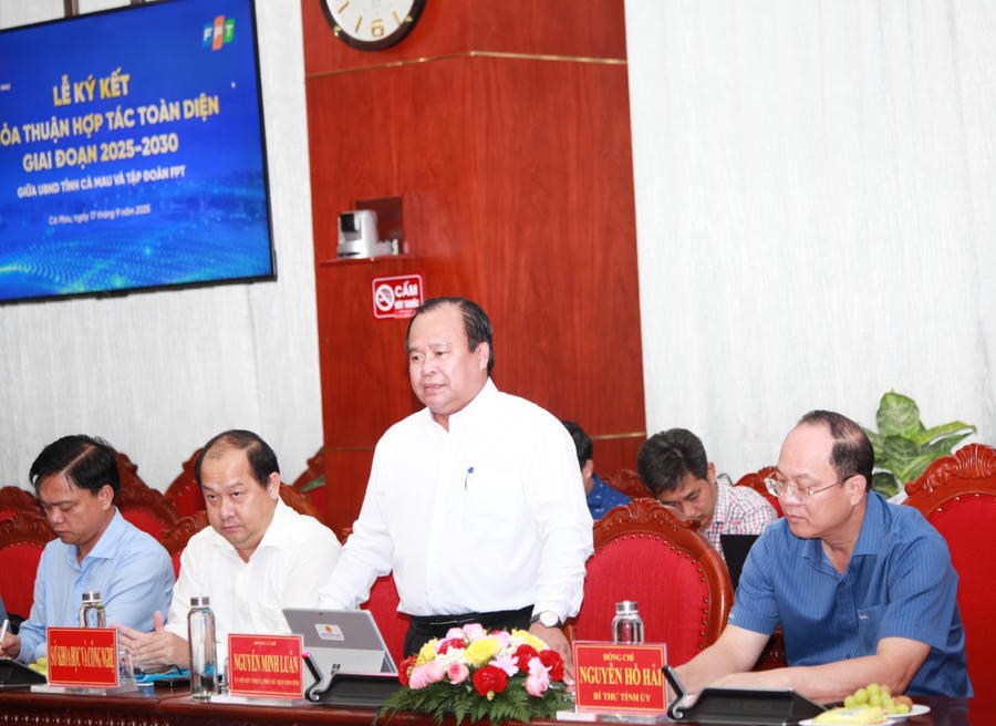 Ông Nguyễn Minh Luân – Ủy viên BTV Tỉnh ủy, Phó Chủ tịch UBND tỉnh Cà Mau, phát biểu tại lễ ký kết.