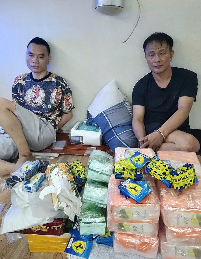 Các đối tượng liên quan và số ma túy tang vật vụ án.