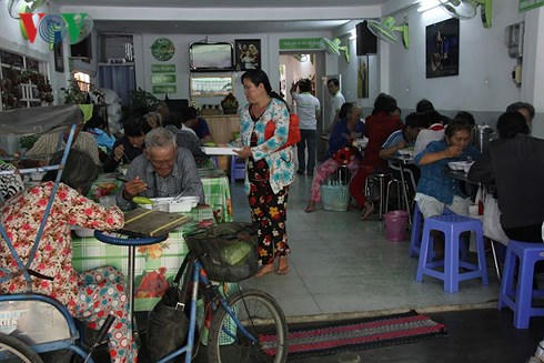 Nhiều hoàn cảnh khó khăn đến quán ăn " 0 đồng".
