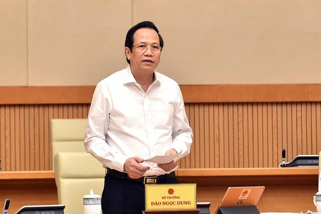 Bộ trưởng Đào Ngọc Dung đề nghị các cấp, các ngành cùng hỗ trợ TPHCM và các địa phương đang chịu ảnh hưởng nặng nề của đại dịch thực hiện mô hình túi an sinh để người dân an tâm ở nhà phòng chống dịch.