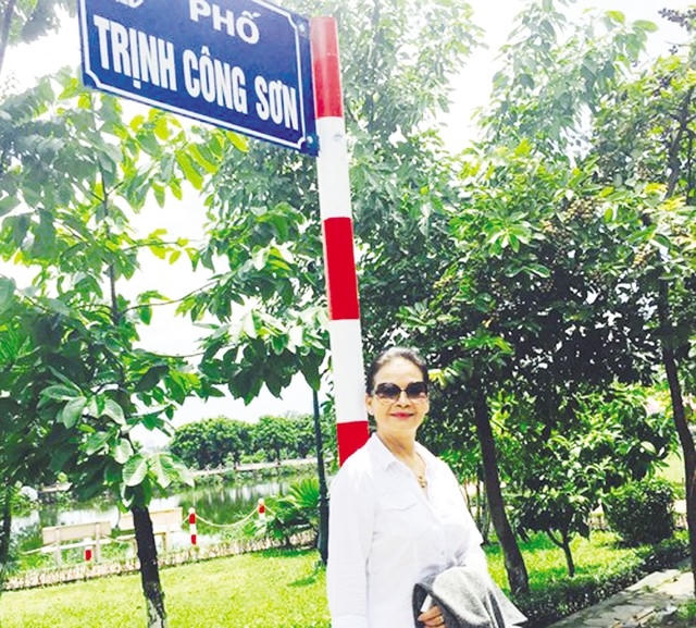 Khánh Ly trở về Hà Nội thăm phố Trịnh để nhớ mọi người và nhớ một người.