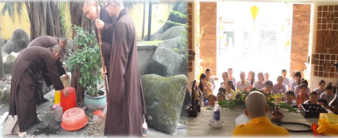 Truyền thông dựa vào các sư thầy